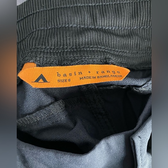 Basin + range Womens shorts - 6 - Picture 2 of 7